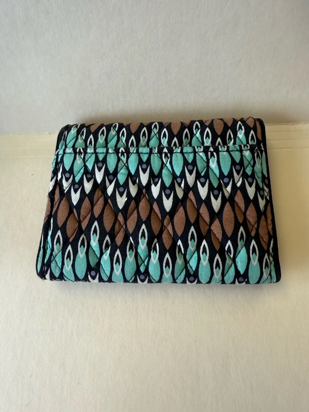 Vera Bradley Quilted Trifold Sierra Stream Wallet With Snap Closure . - Picture 2 of 9